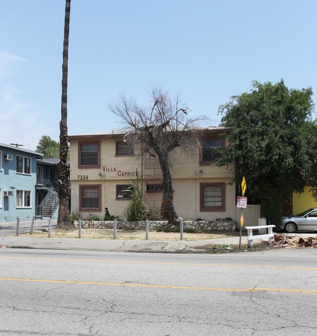 7224 Hazeltine Ave in Van Nuys, CA - Building Photo - Building Photo