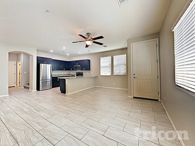 12541 W Hummingbird Terrace in Peoria, AZ - Foto de edificio - Building Photo