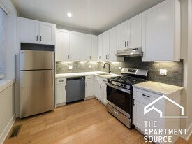 4847 N Wolcott Ave, Unit 1B in Chicago, IL - Building Photo