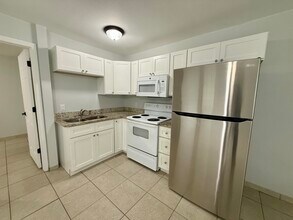 8316 N 10th St in Tampa, FL - Building Photo - Building Photo