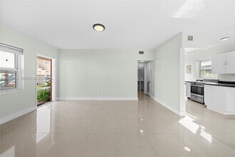 1203 Marseille Dr in Miami Beach, FL - Building Photo - Building Photo