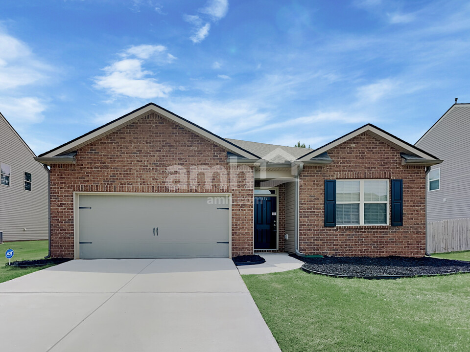 151 Possum Creek Ln in Dallas, GA - Foto de edificio