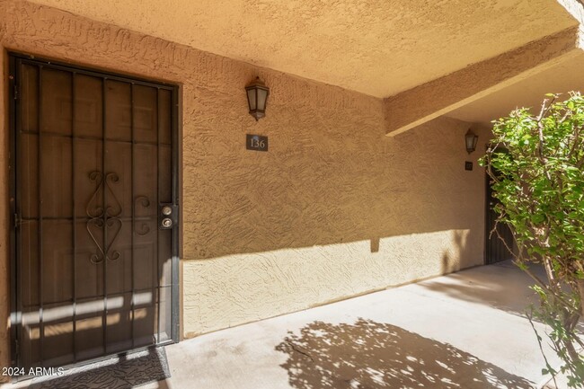 8500 E Indian School Rd, Unit 136 in Scottsdale, AZ - Building Photo - Building Photo