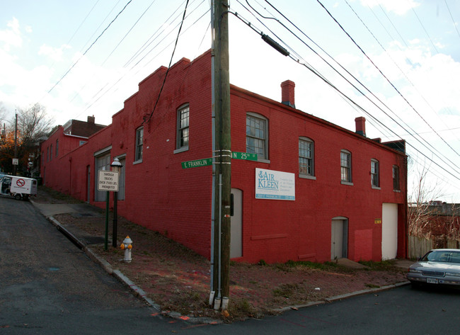 2501 E Franklin St in Richmond, VA - Building Photo - Building Photo