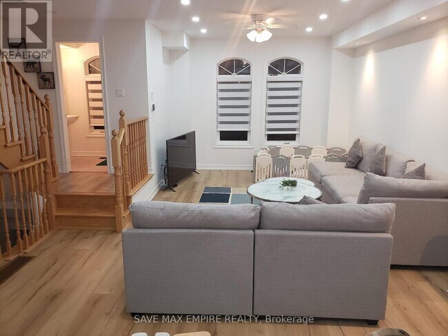 33 Gilford St in Brampton, ON - Building Photo - Building Photo