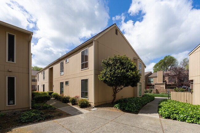 Vintner Condominiums in San Ramon, CA - Foto de edificio - Building Photo