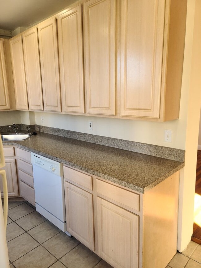 3601 Keswick Rd in Baltimore, MD - Building Photo - Building Photo