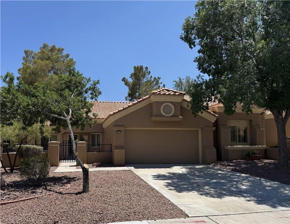 9001 Marble Dr in Las Vegas, NV - Building Photo
