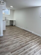 1147 Hobbs Dr in London, ON - Building Photo - Building Photo