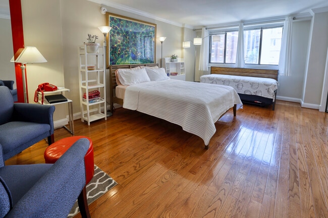 property at 1420 N St NW
