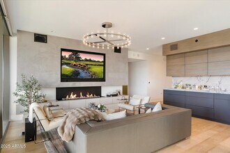 7180 E Kierland Blvd in Scottsdale, AZ - Building Photo - Building Photo