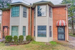 2912 Mike Shields Ct