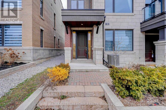 11 Adaskin Ave in Vaughan, ON - Building Photo - Building Photo