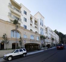 Peninsula Del Ray Apartments