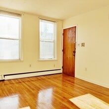 67 Ellery St, Unit 2 in Cambridge, MA - Building Photo - Building Photo