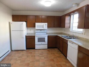 244 Waterford Ln in Winchester, VA - Building Photo - Building Photo