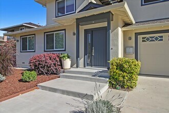 20071 Suisun Dr in Cupertino, CA - Building Photo - Building Photo