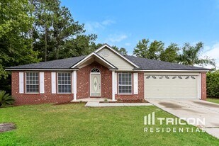 1020 Woodbridge Hollow N in Jacksonville, FL - Building Photo