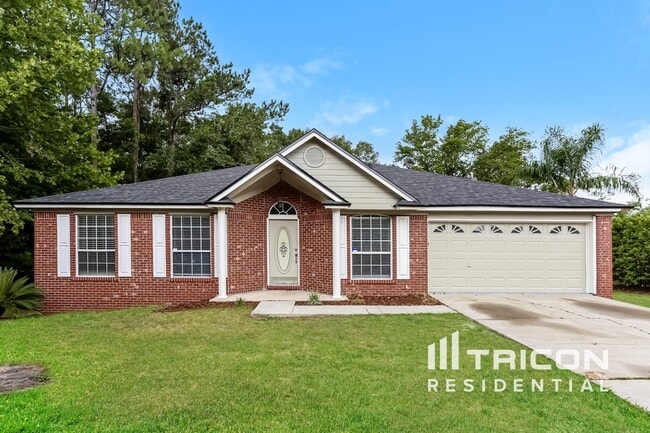 property at 1020 Woodbridge Hollow N