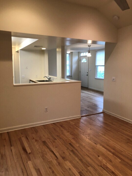 1006 Beekman Rd in Hopewell Junction, NY - Building Photo
