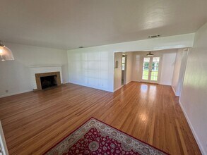 790 Casmalia Way in Sacramento, CA - Building Photo - Building Photo