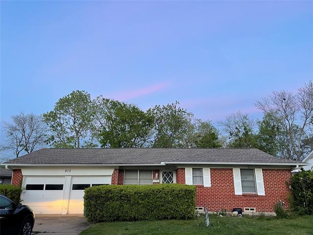 property at 812 Jackson St