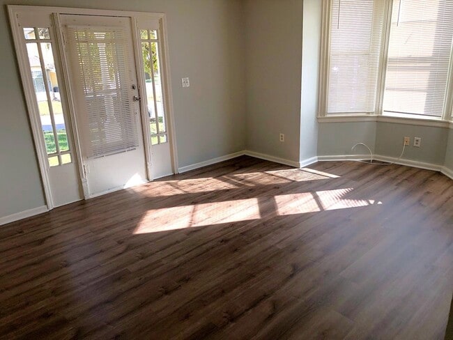 818 Columbia Ave in Leavenworth, KS - Building Photo - Building Photo