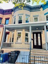 87-18 85th St in Queens, NY - Building Photo