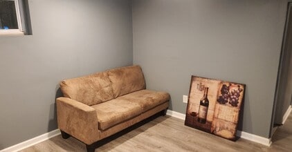 1005 30th St SE, Unit Private Basement Studio in Washington, DC - Foto de edificio - Building Photo