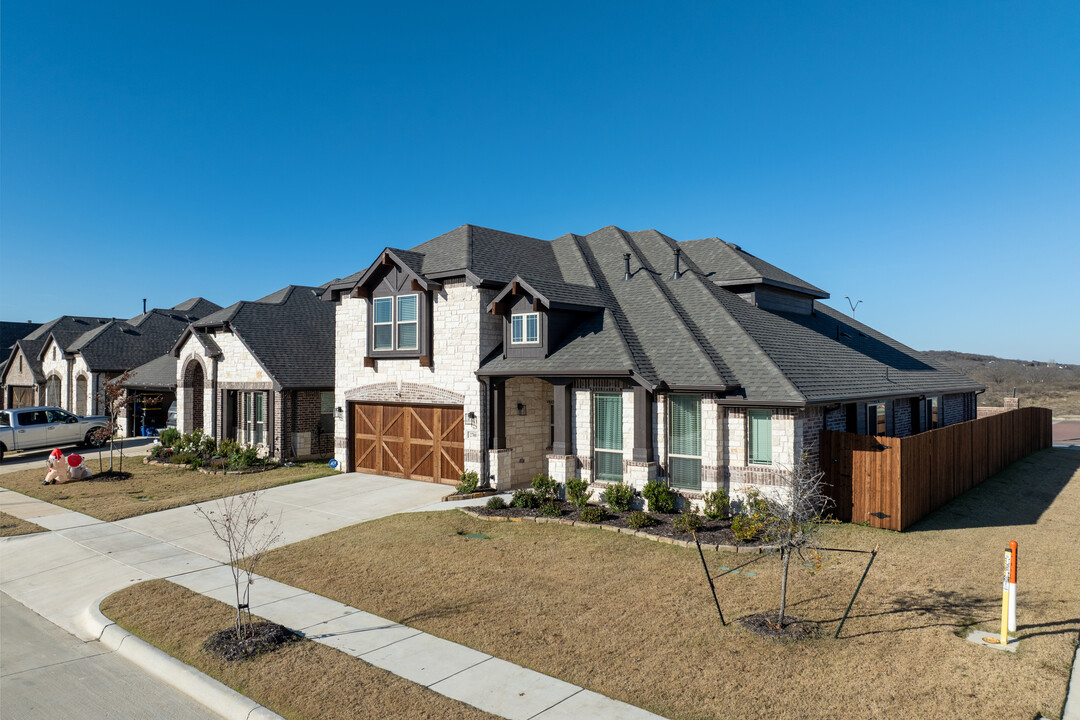 The Parks at Panchasarp Farms in Burleson, TX - Building Photo