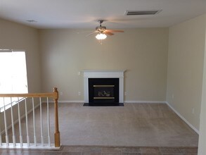 112 Dunnell Rd in Mooresville, NC - Foto de edificio - Building Photo