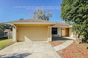 1316 Wandering Oaks Dr in Ormond Beach, FL - Building Photo
