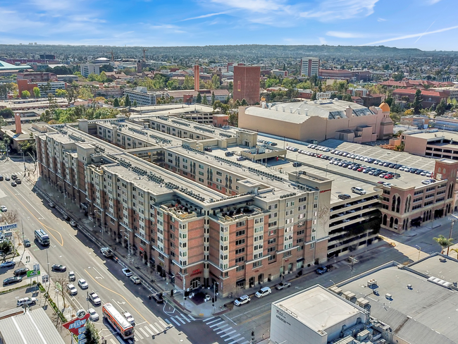 University Gateway in Los Angeles, CA - Building Photo - Building Photo