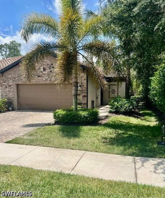 property at 9052 Glenforest Dr