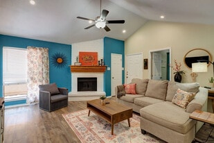 12515 Valle Dezavala in San Antonio, TX - Building Photo