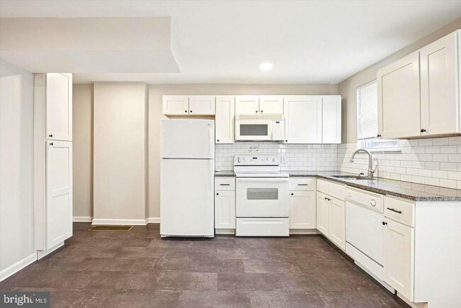 682 2nd Ave in Bristol, PA - Building Photo - Building Photo