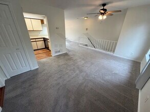 1560 Meadowside Dr in Rochester Hills, MI - Foto de edificio - Building Photo