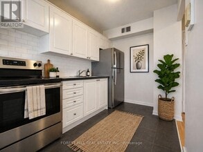 470 Sentinel Rd in Toronto, ON - Building Photo - Building Photo