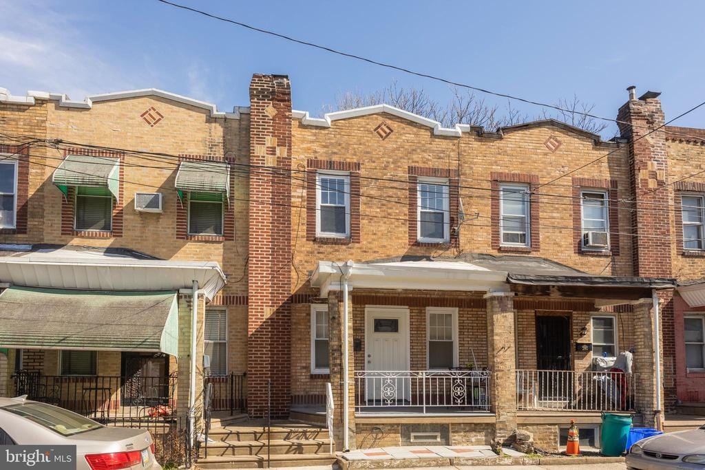 1521 S Napa St in Philadelphia, PA - Building Photo