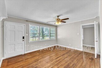 2301 La Roche Ave in Savannah, GA - Building Photo - Building Photo