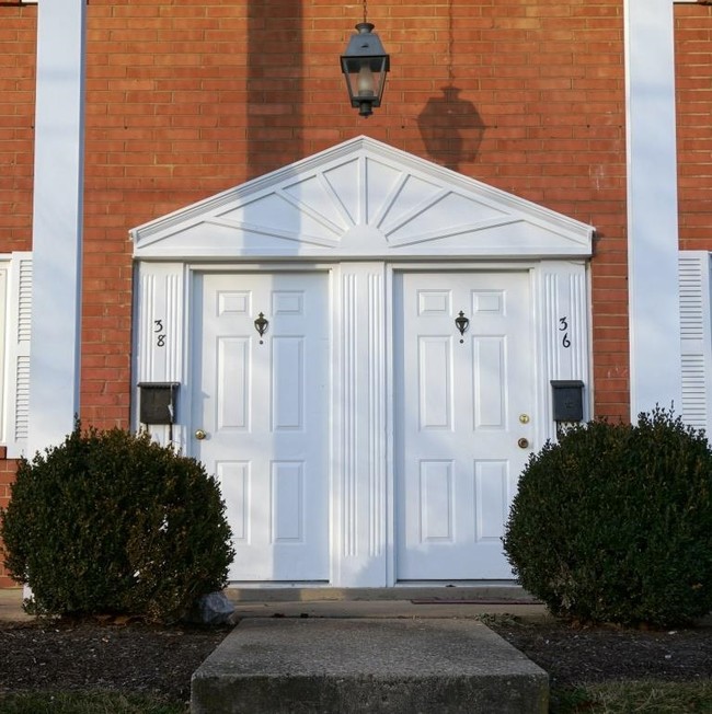 Norwich Apartments in Troy, OH - Foto de edificio - Building Photo