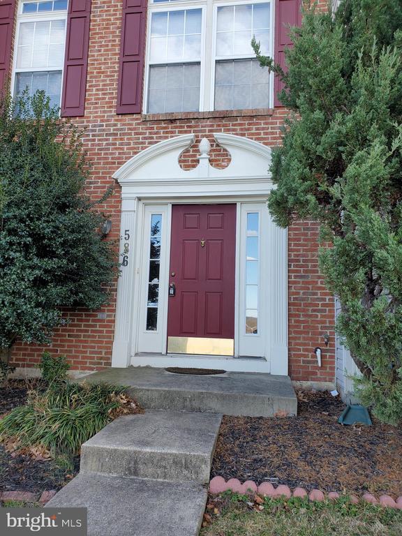 property at 586 Eisenhower Dr