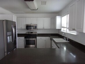 5309 Perry Ave in Galveston, TX - Building Photo - Building Photo