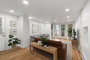 431 E 6th St in Boston, MA - Building Photo
