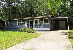 9228 Waynesboro Ave in Jacksonville, FL - Building Photo