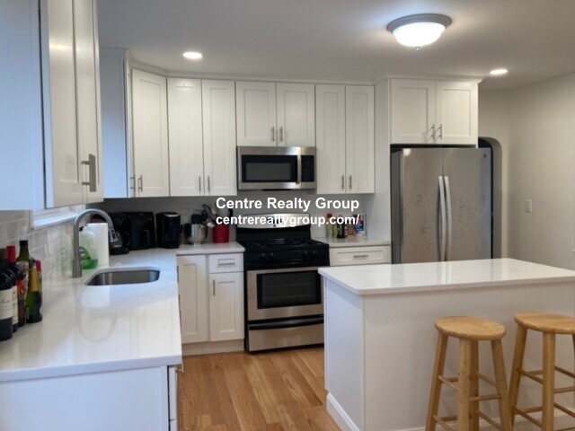 216 Norfolk St, Unit 1 in Cambridge, MA - Building Photo
