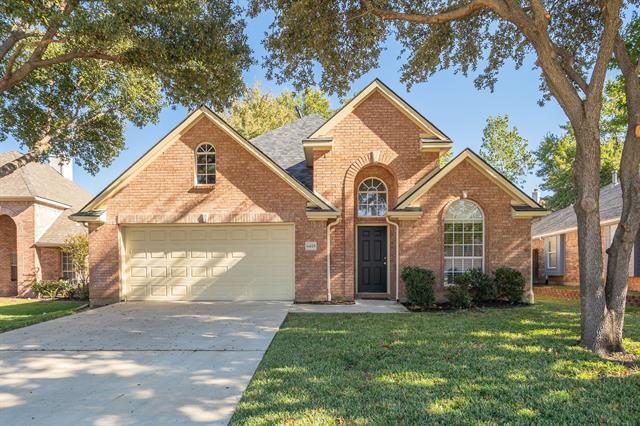 6420 Eagle Creek Dr in Flower Mound, TX - Building Photo