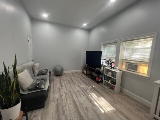 9 Rice St, Unit 3 in Brookline, MA - Building Photo - Building Photo