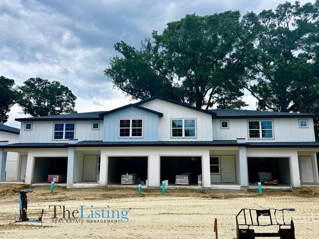 property at 1545 E Fort King St
