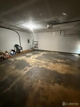 75 Gate House Ln in Edison, NJ - Building Photo - Building Photo